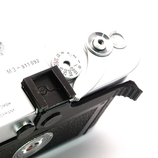 Thumb rest with accessory shoe for Leica M3 & M6 & Leica MP