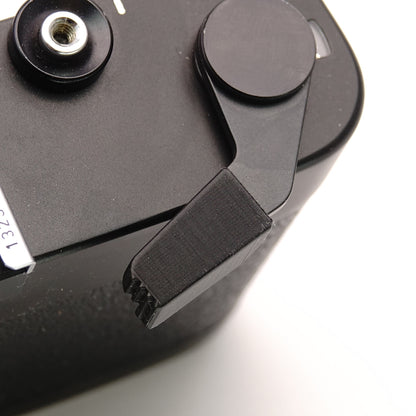 Couvercle de levier de tension pour Leica CL