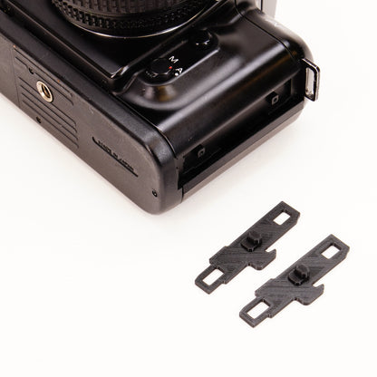 Crochets de couvercle de batterie pour Nikon F-401, N4004, F-501 & N2020 (lot de 2)