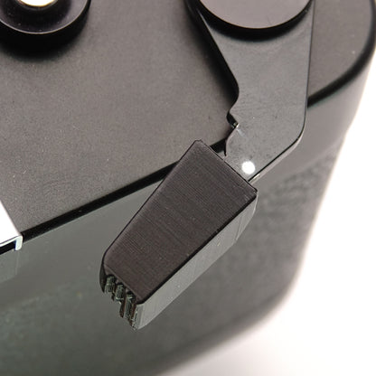 Couvercle de levier de tension pour Leica CL