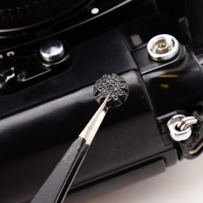 Nikon Classic Cover Set: 2-Pin Remote & PC-Sync Abdeckkappen (F4, F3, MD-4, F801)